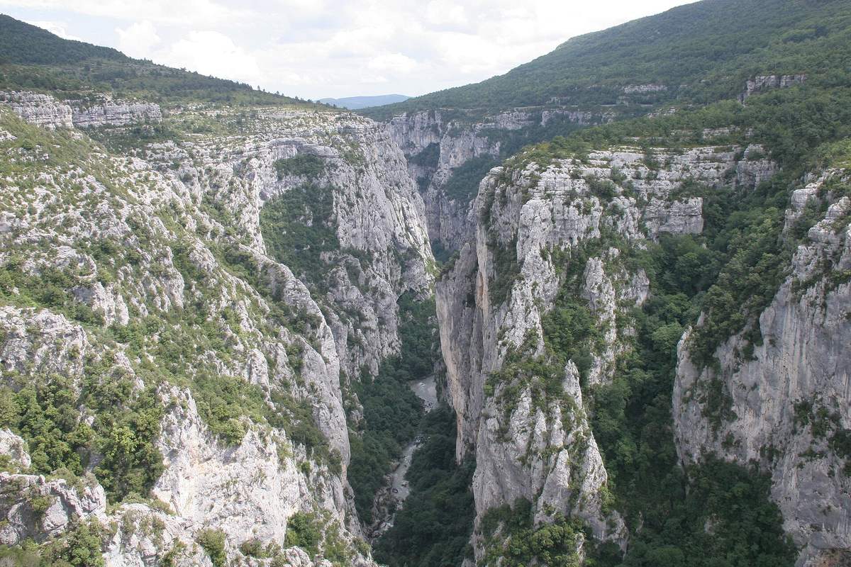 L'entrée des gorges du Verdon vue depuis le Point Sublime